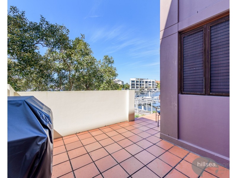 17/89-91 Bayview Street, Runaway Bay QLD 4216