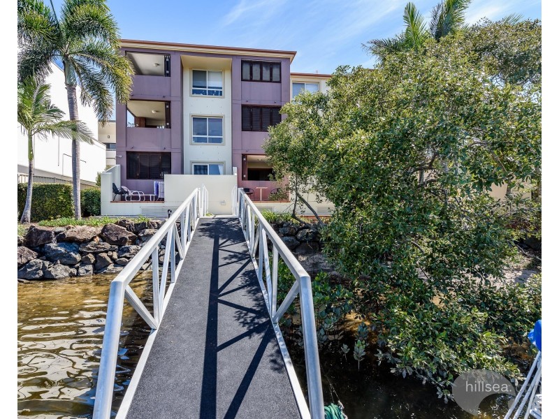 17/89-91 Bayview Street, Runaway Bay QLD 4216
