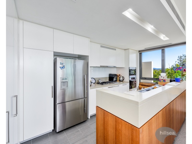 6401/323 Bayview Street, Hollywell QLD 4216