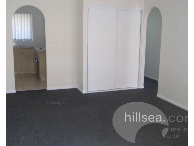 1/11 Riccarton Place, Labrador QLD 4215