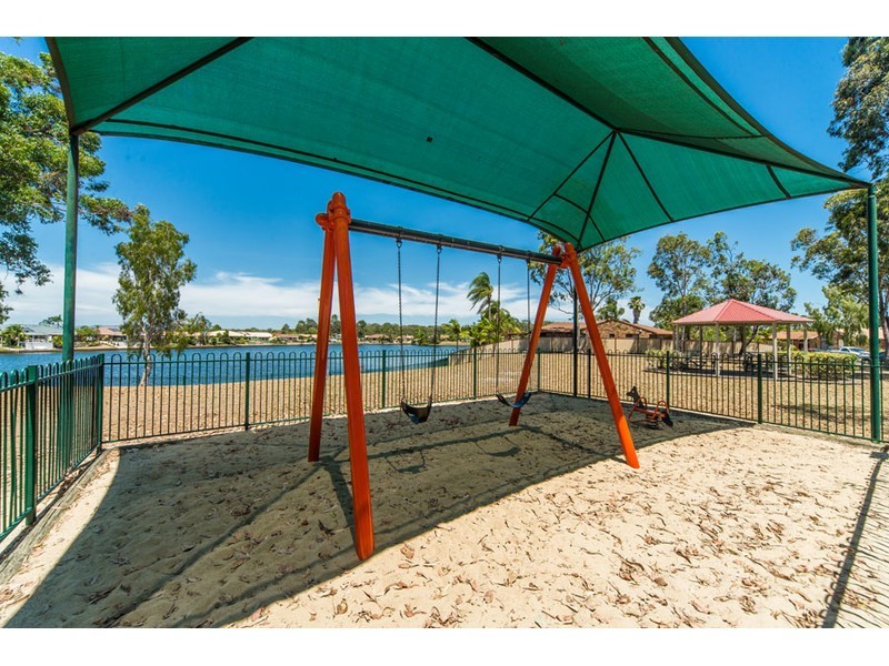 2/3 Possum Crescent, Coombabah QLD 4216