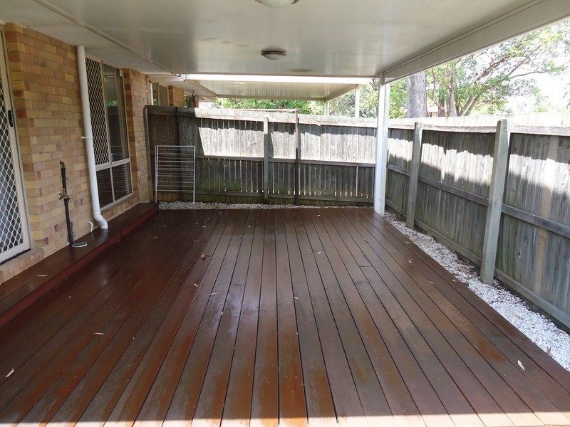 11/137 Olsen Avenue, Labrador QLD 4215