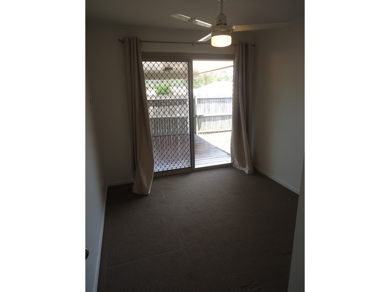 11/137 Olsen Avenue, Labrador QLD 4215