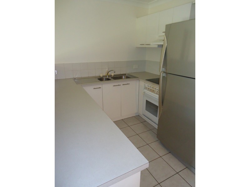 11/137 Olsen Avenue, Labrador QLD 4215