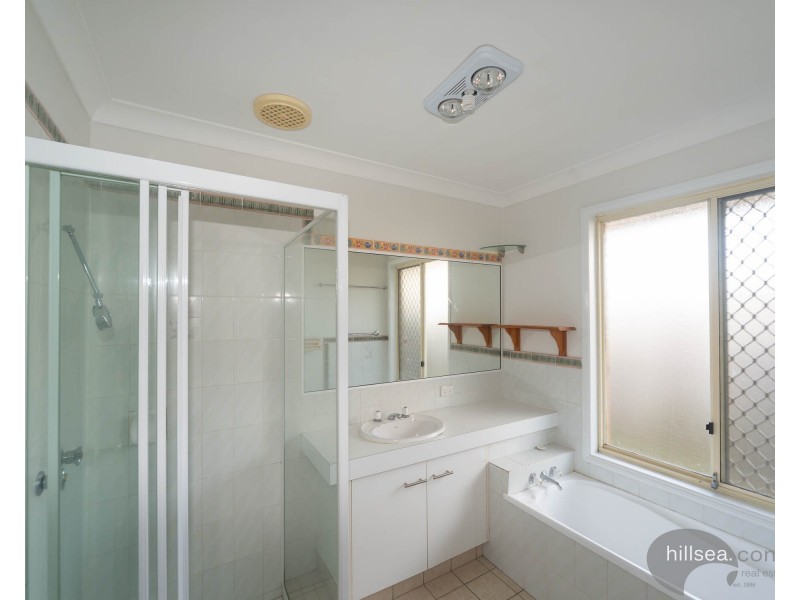 39 Clubhouse Drive, Arundel QLD 4214