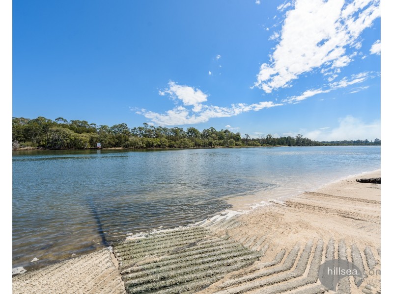 8 & 9/1 Pinnaroo Street, Hope Island QLD 4212