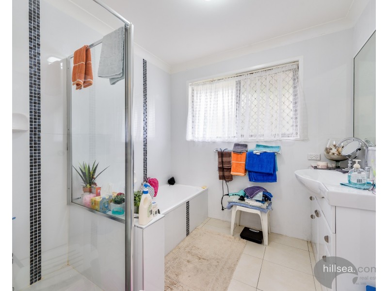 17 Salvia Street, Hollywell QLD 4216