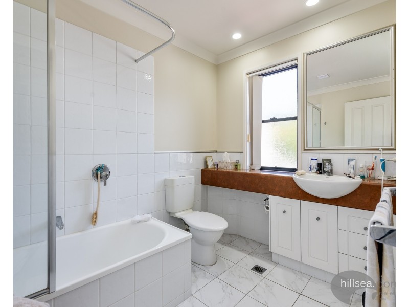 80/60-76 Caseys Road, Hope Island QLD 4212
