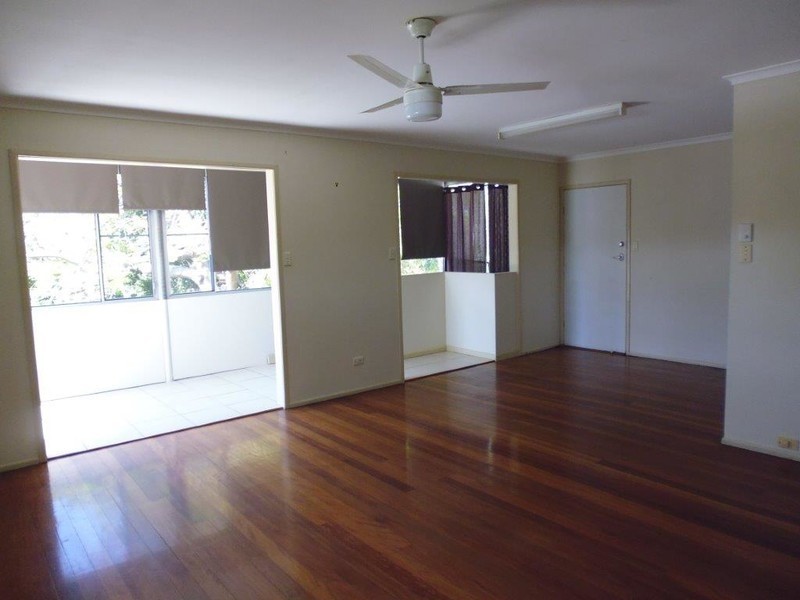 32 Turana Street, Coombabah QLD 4216