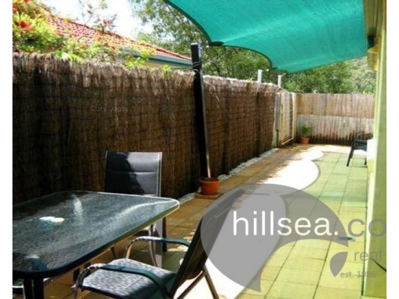 4/6 Buddy Holly Close, Parkwood QLD 4214