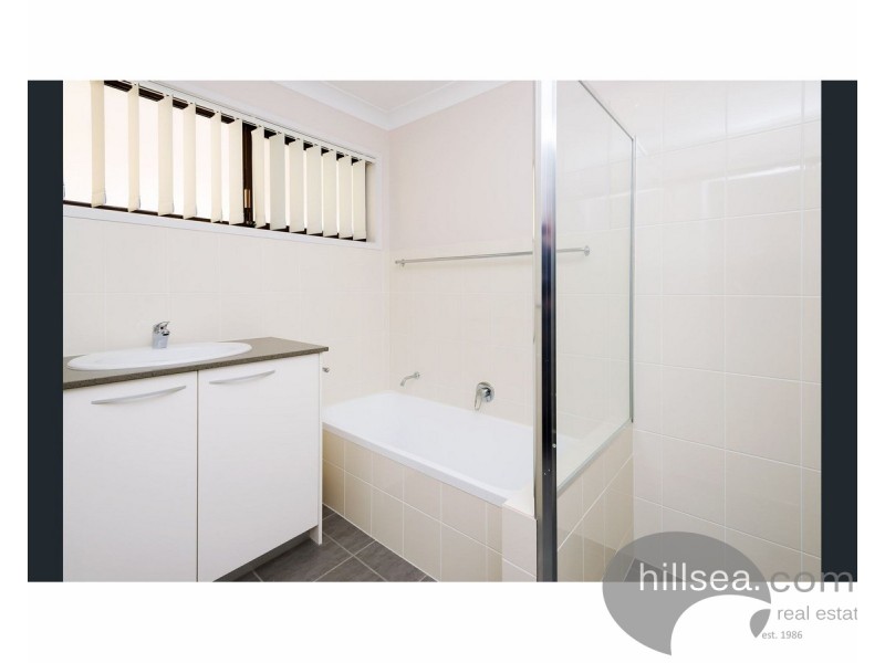 145 Oxley Drive, Hollywell QLD 4216