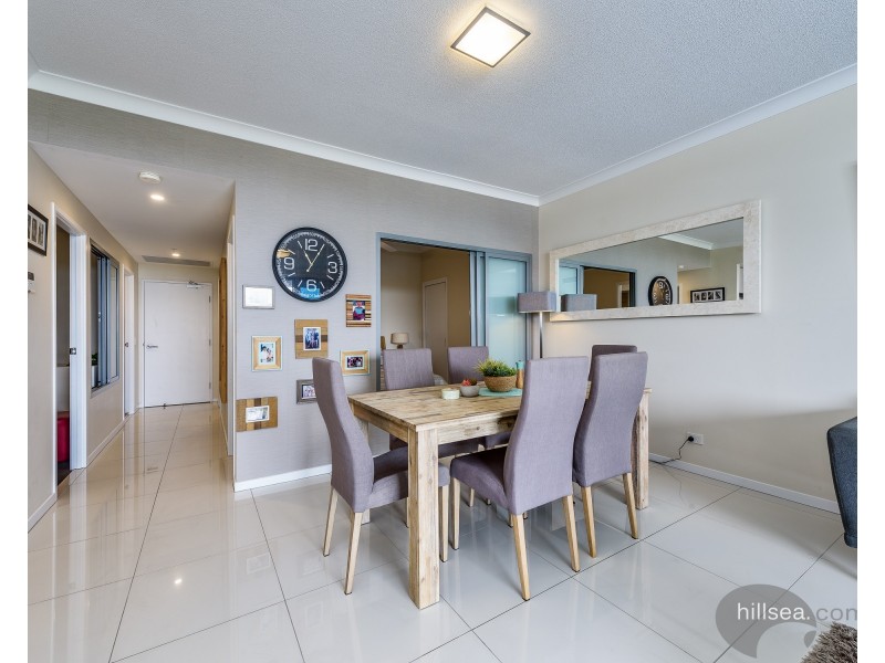 1808/5 Harbour Side Court, Biggera Waters QLD 4216