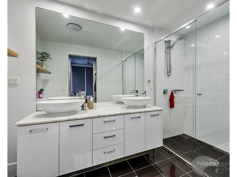 1808/5 Harbour Side Court, Biggera Waters QLD 4216