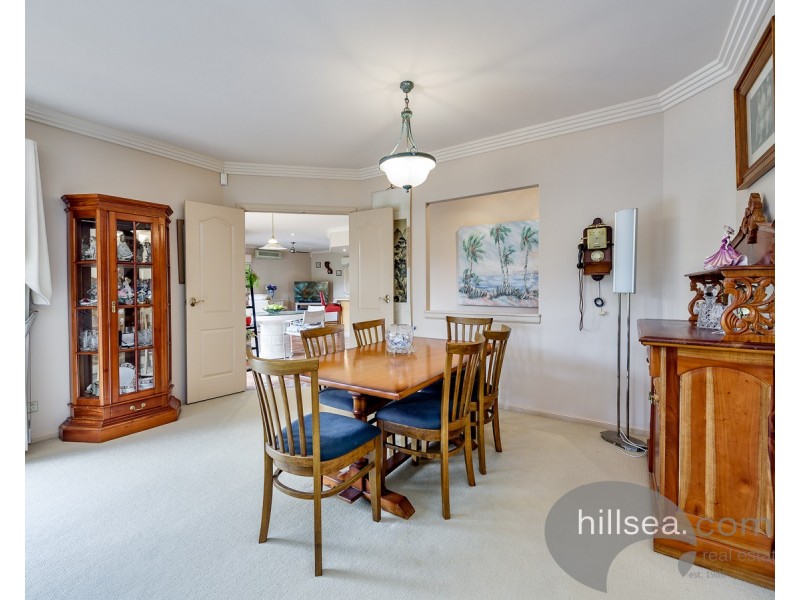 24 Maidstone Place, Parkwood QLD 4214