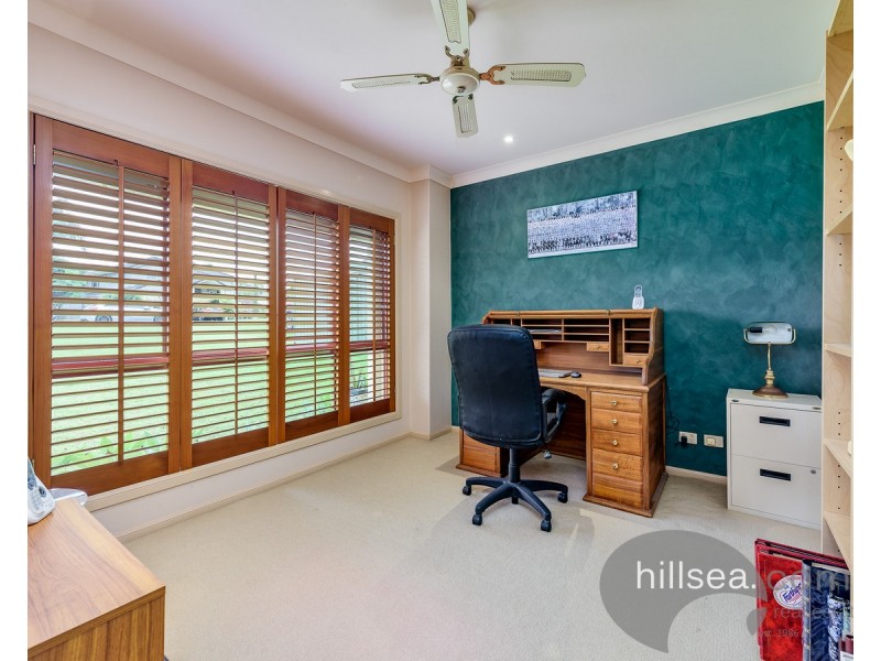 24 Maidstone Place, Parkwood QLD 4214