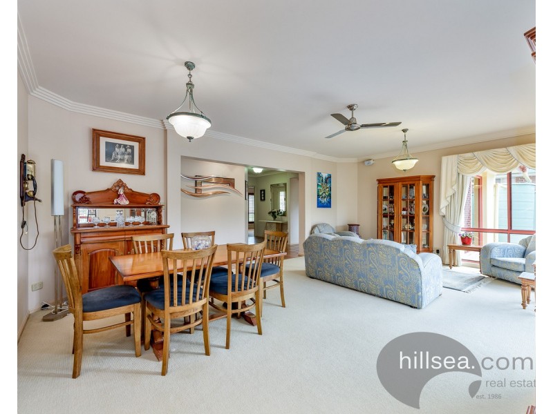 24 Maidstone Place, Parkwood QLD 4214