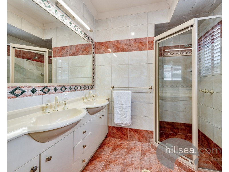 24 Maidstone Place, Parkwood QLD 4214