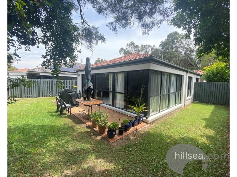 24 Blackwattle Circuit, Arundel QLD 4214