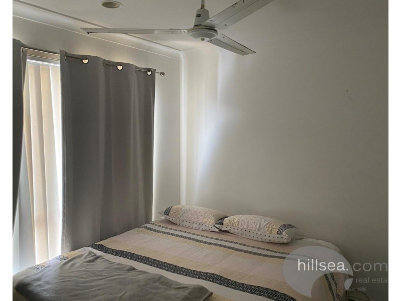 24 Blackwattle Circuit, Arundel QLD 4214