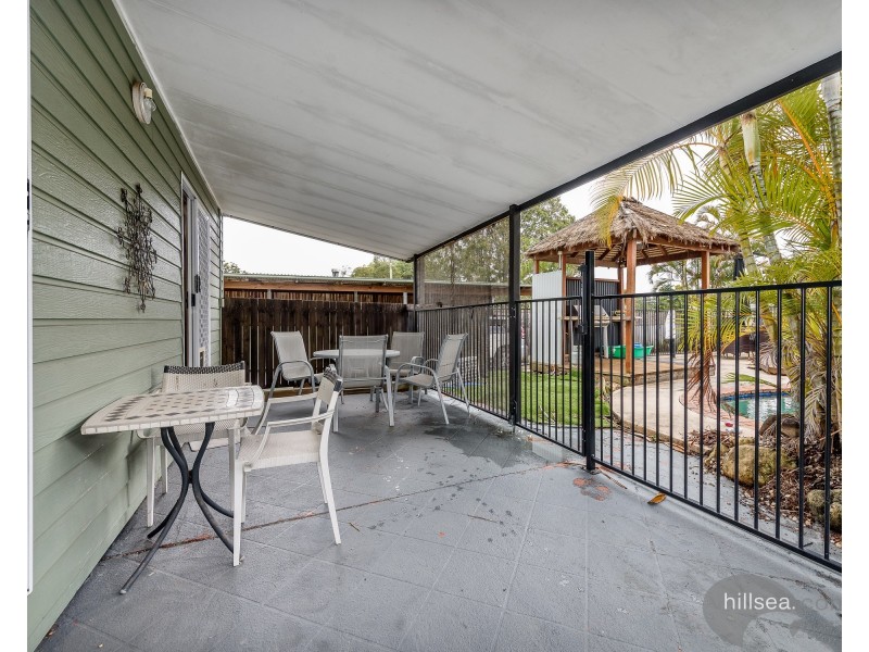 24 Jimmieson Avenue, Labrador QLD 4215