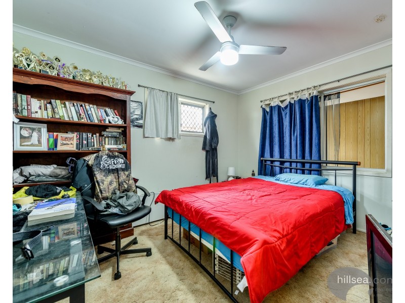 24 Jimmieson Avenue, Labrador QLD 4215