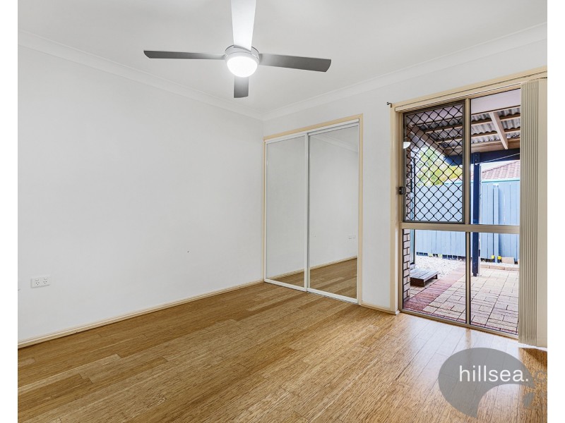 1/4 Gemma Glade, Labrador QLD 4215