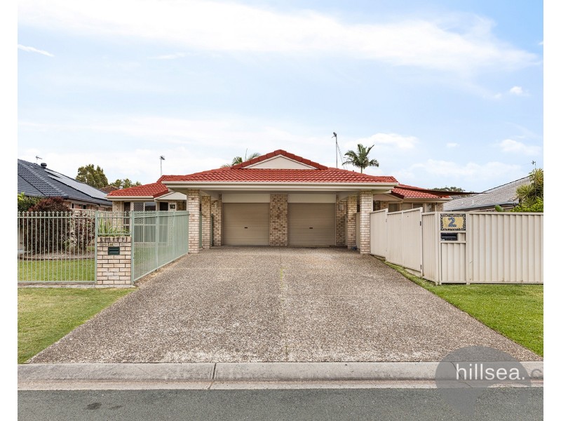 1/4 Gemma Glade, Labrador QLD 4215