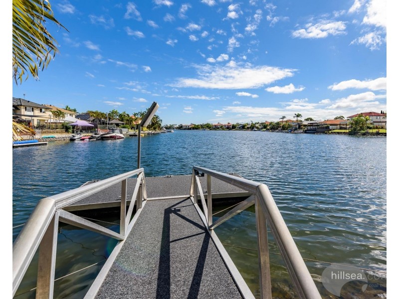 9 Oyster Cove Promenade, Helensvale QLD 4212