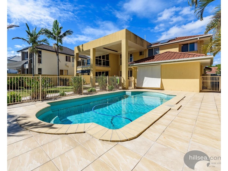 9 Oyster Cove Promenade, Helensvale QLD 4212