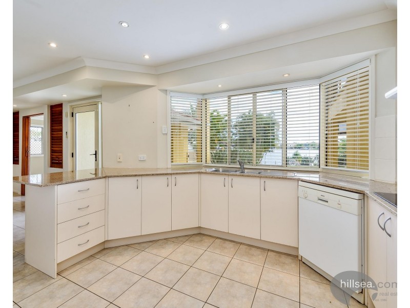 9 Oyster Cove Promenade, Helensvale QLD 4212