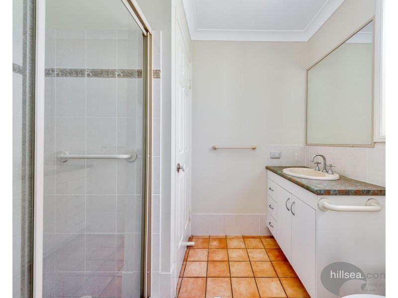 9 Oyster Cove Promenade, Helensvale QLD 4212