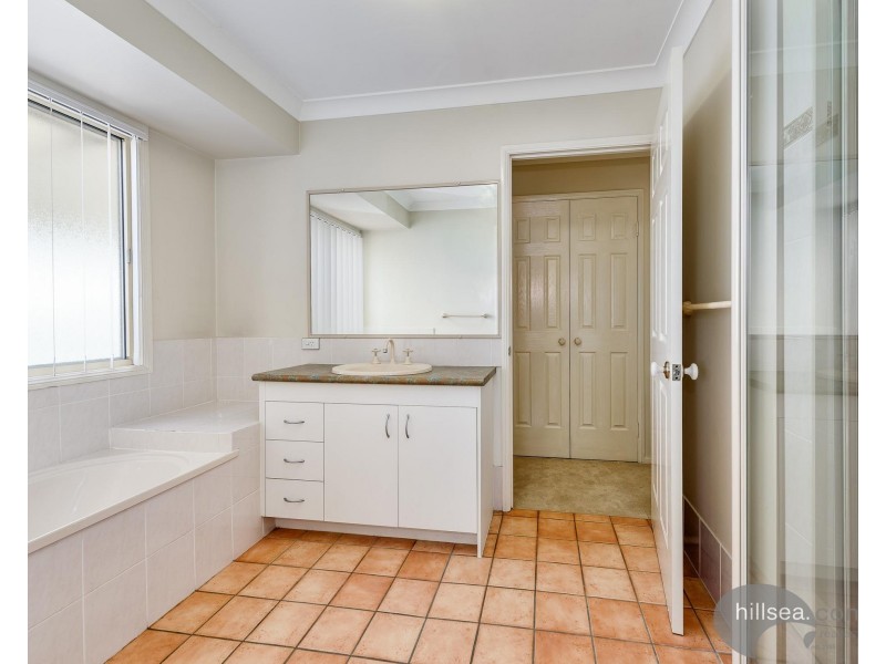 9 Oyster Cove Promenade, Helensvale QLD 4212