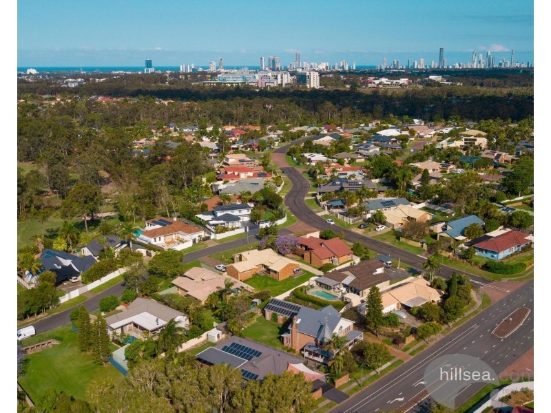 6 Arnold Palmer Drive, Parkwood QLD 4214