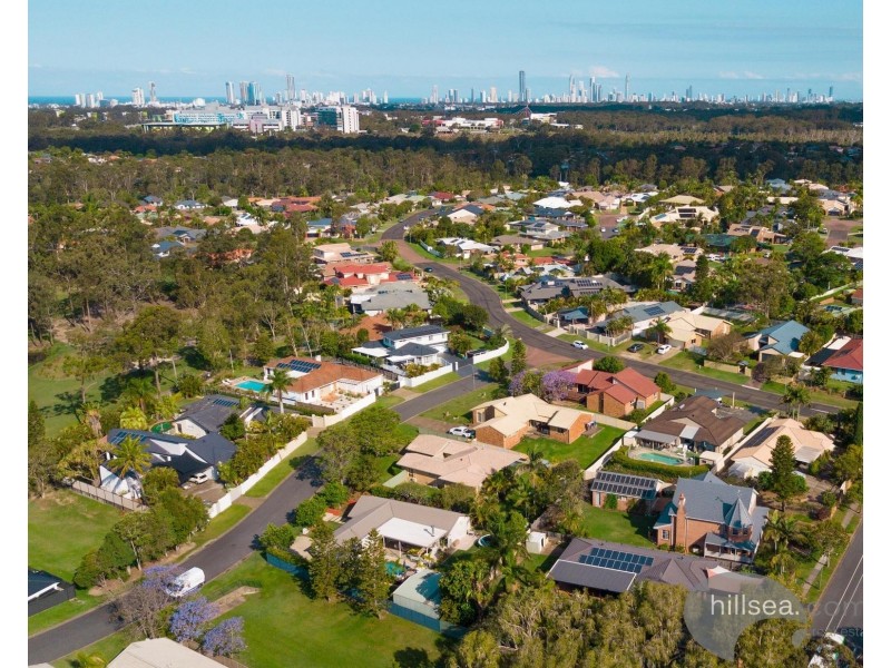 6 Arnold Palmer Drive, Parkwood QLD 4214