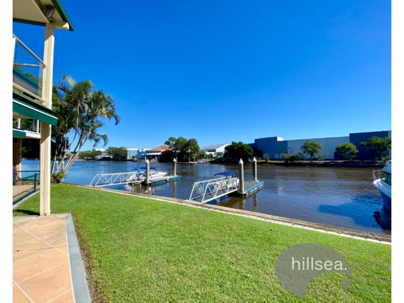 8/112 Bayview Street, Runaway Bay QLD 4216