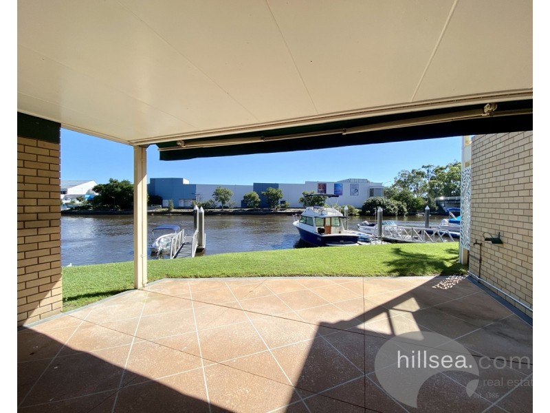 8/112 Bayview Street, Runaway Bay QLD 4216