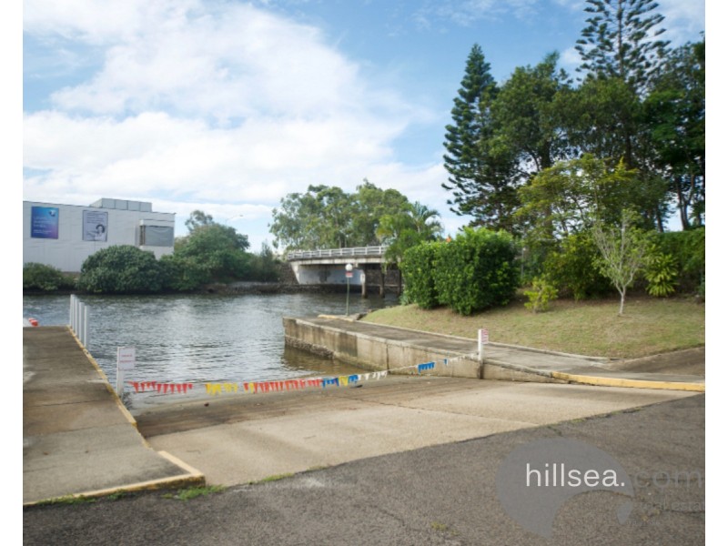 8/112 Bayview Street, Runaway Bay QLD 4216