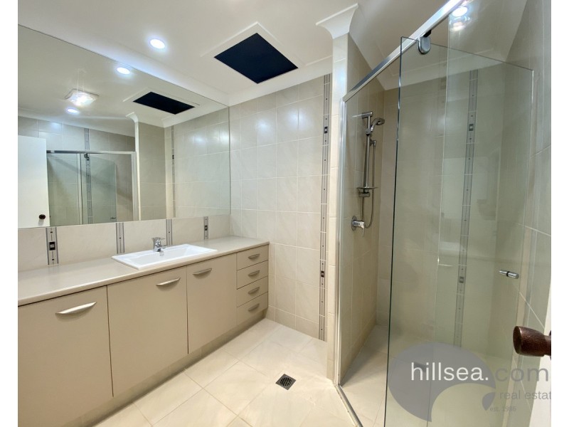 8/112 Bayview Street, Runaway Bay QLD 4216