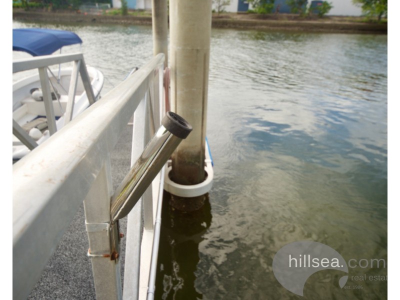 8/112 Bayview Street, Runaway Bay QLD 4216