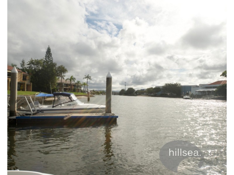 8/112 Bayview Street, Runaway Bay QLD 4216