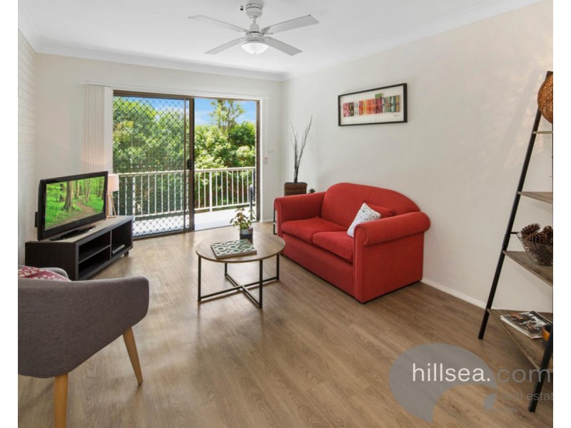 2/18 Sutherland Avenue, Labrador QLD 4215