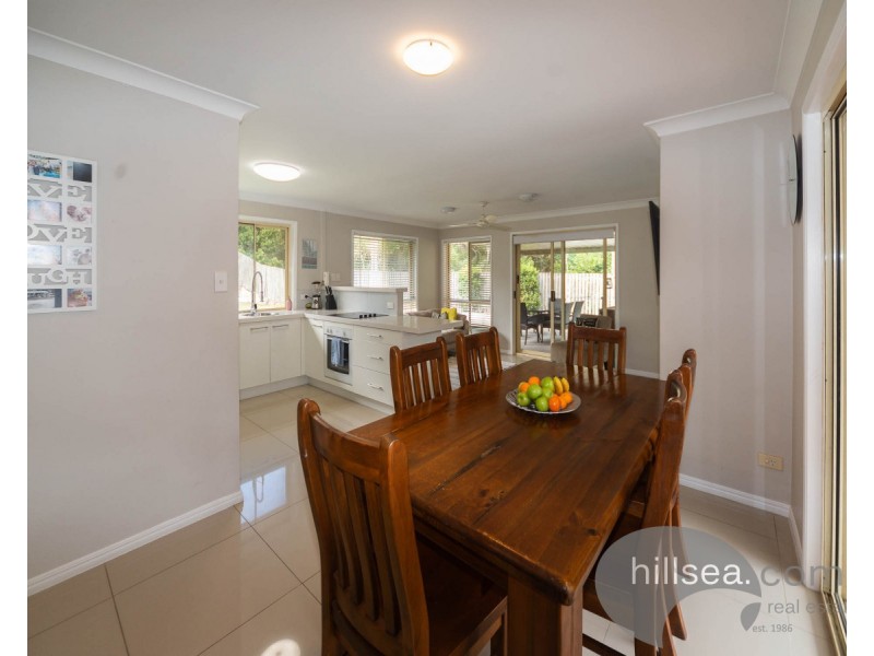 20 Pinemount Crescent, Oxenford QLD 4210