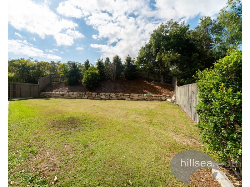 20 Pinemount Crescent, Oxenford QLD 4210