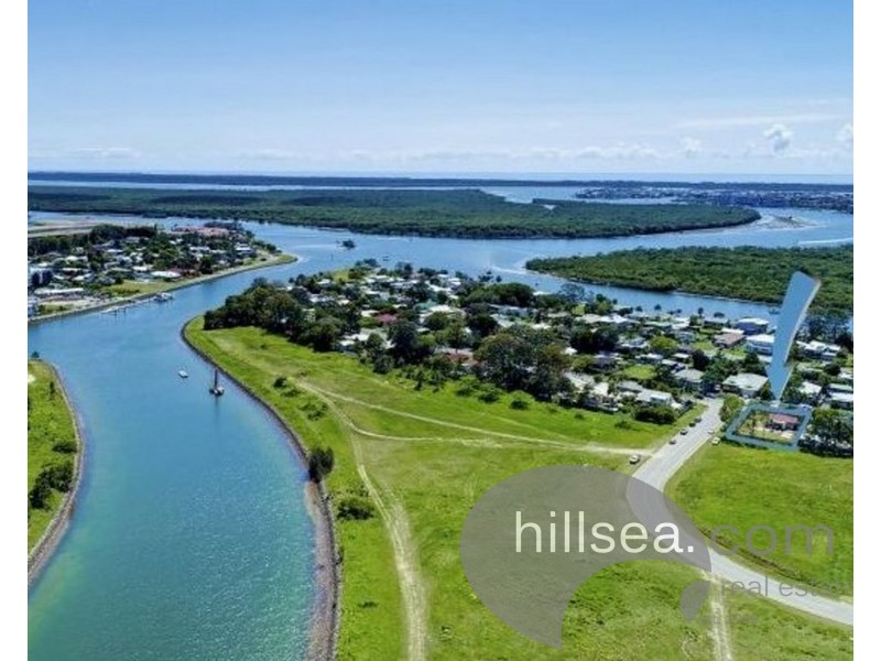 61 Crescent Avenue, Hope Island QLD 4212