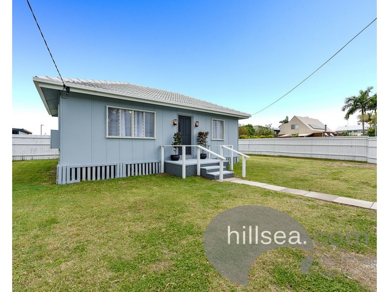61 Crescent Avenue, Hope Island QLD 4212