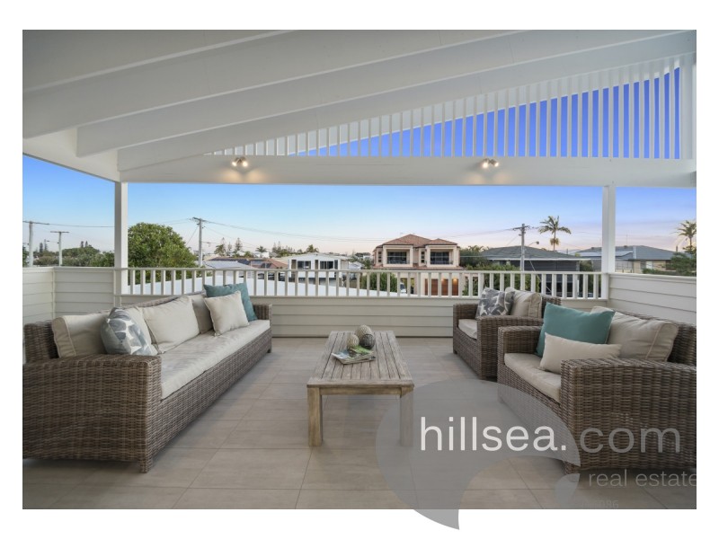 1/19 Killowill Avenue, Paradise Point QLD 4216