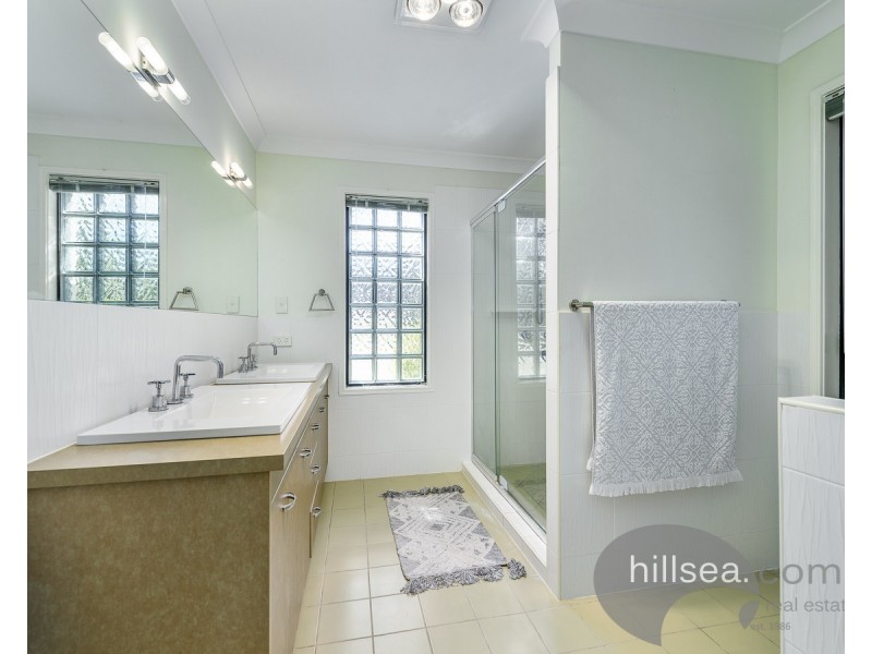 114 Ormeau Ridge Road, Ormeau Hills QLD 4208