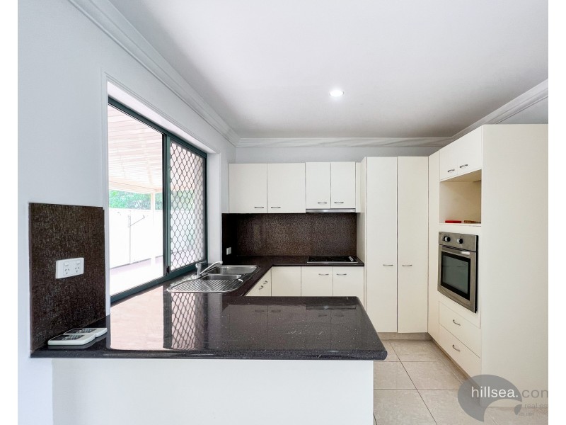 4/222 Central Street, Labrador QLD 4215