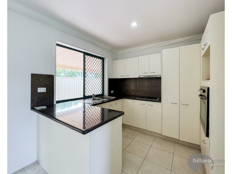 4/222 Central Street, Labrador QLD 4215