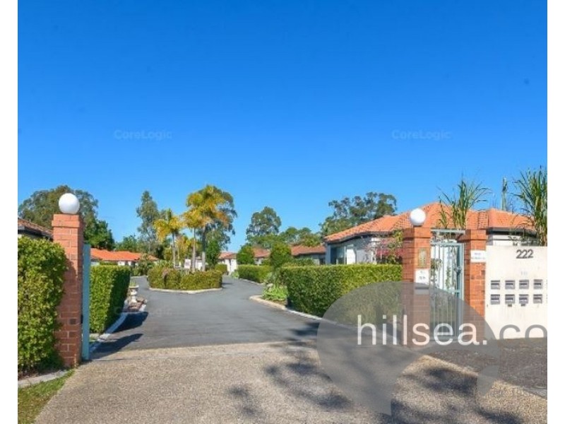 4/222 Central Street, Labrador QLD 4215